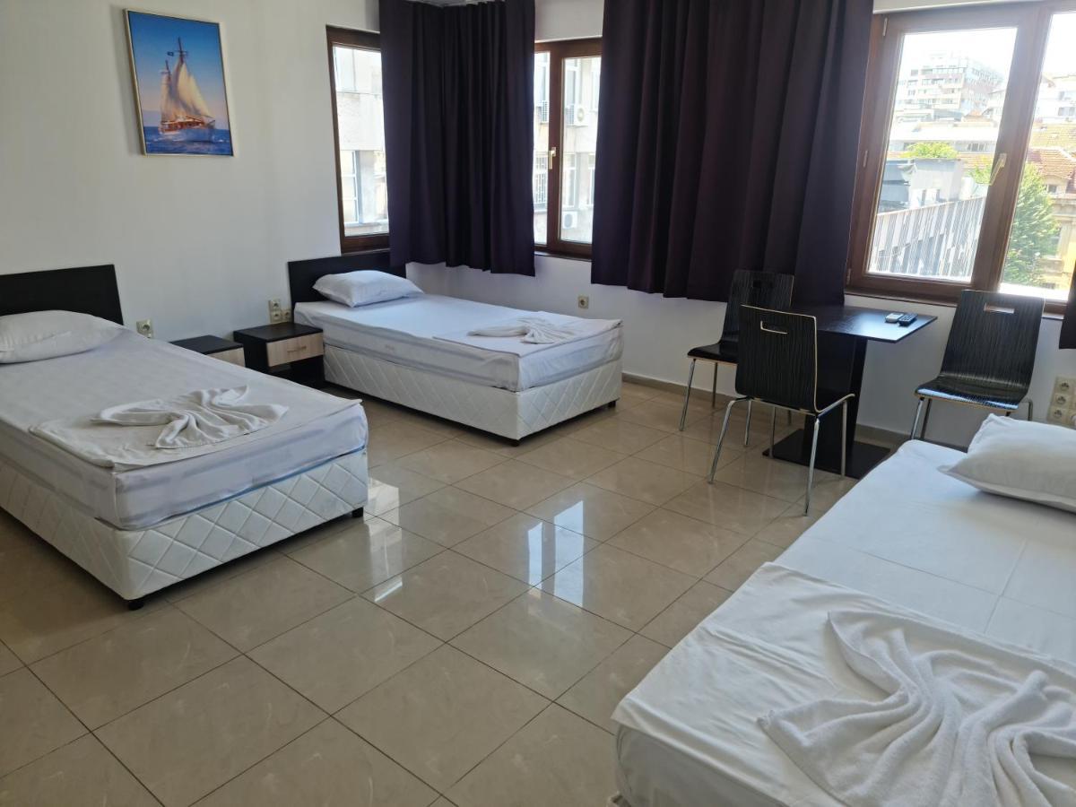 Стаи За Гости Хан Крум Burgas City Exterior foto